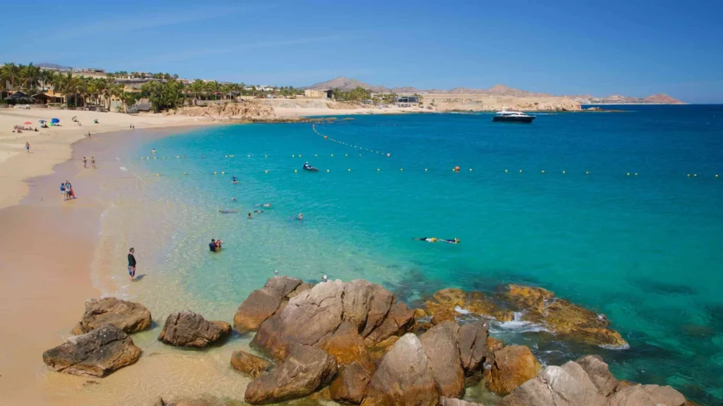 Playa El Chileno en Playas de Cabo San Lucas