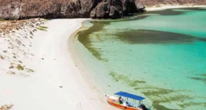 Playas de Isla Espíritu Santo: El paraíso natural de La Paz Playas de Isla Espíritu Santo