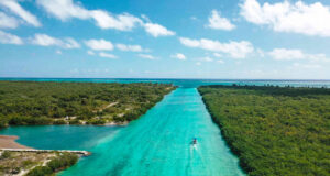 Playas de Xcalak: El tesoro del Caribe mexicano Playas de Xcalak